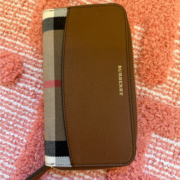 Burberry Brown and Plaid Zip Wallet - Picture 1 of 6